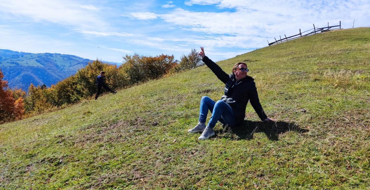 Eden Natural Resort - Transalpina Capalna エクステリア 写真